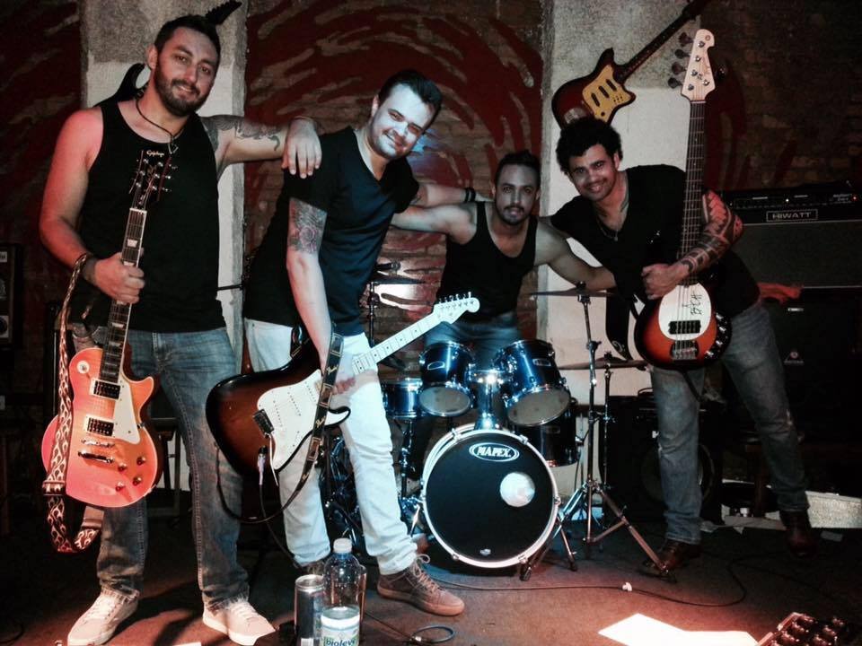 Banda de rock ao vivo